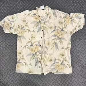 Tommy Bahama Floral Beach Silk Button Down Shirt Medium